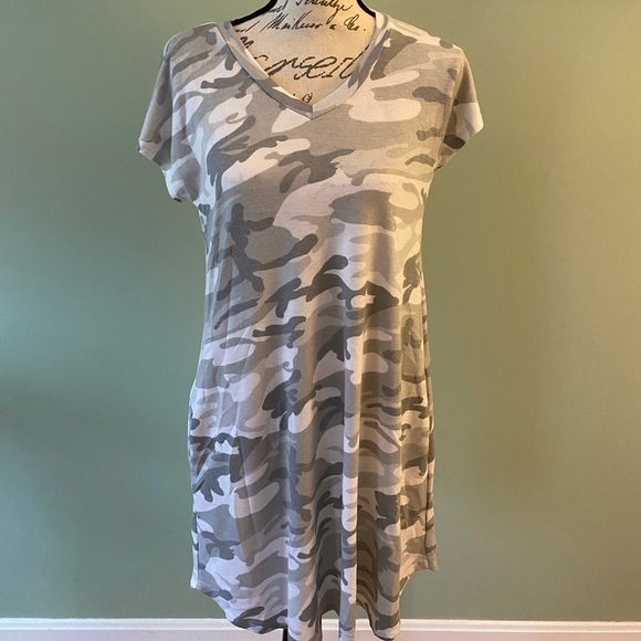 Women’s Camo Dress - size small - Picture 1 of 7